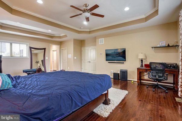 Bedroom, Home Office, Interior, Recessed Lighting, Wood Texture Flooring