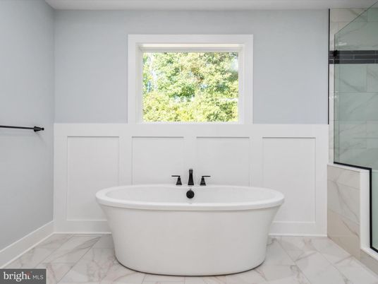 Bathroom, Free Standing Baths, Interior, Marble, Marble Walls