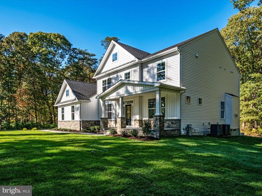 Backyard, Exterior, Facade, Farmhouse