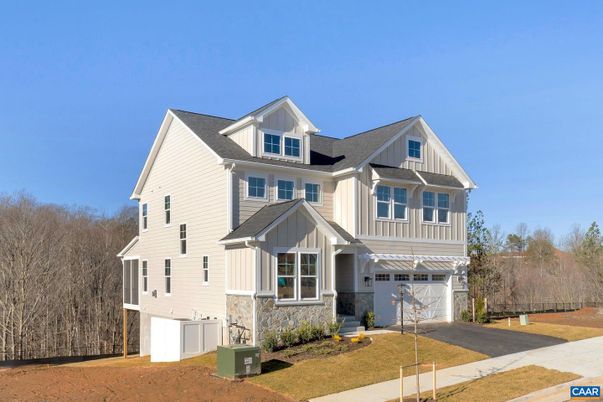 Attached, Exterior, Facade, Farmhouse
