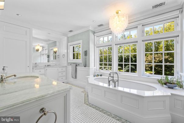 Bathroom, Chandelier, Dual Sink Vanities, Interior, Recessed Lighting