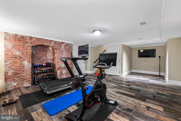 Fitness Equipment, Interior, Stone Walls, Wood Texture Flooring