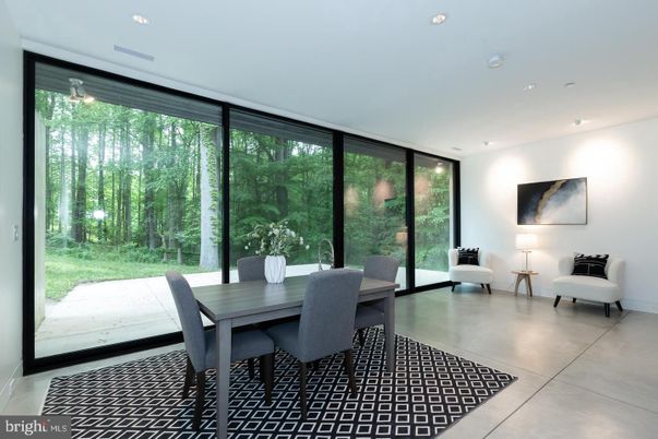 Dining room, Interior, Recessed Lighting