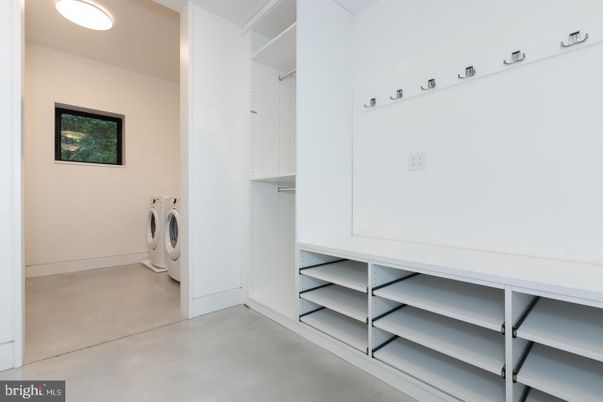 Interior, Recessed Lighting, Washer