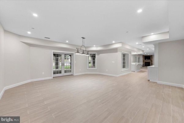 Empty room, Interior, Pendant Lights, Recessed Lighting, Wood Texture Flooring