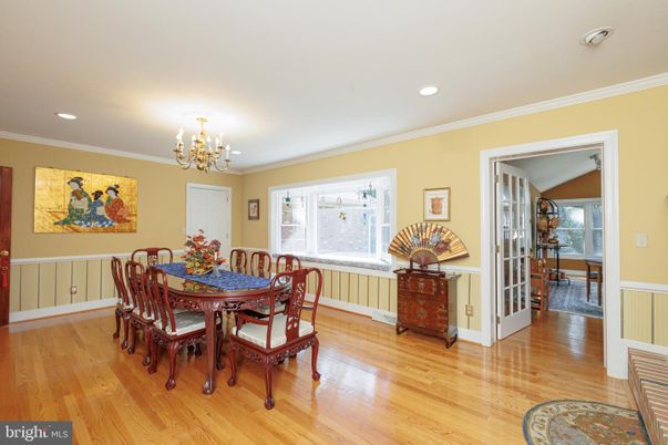 Chandelier, Dining room, Interior, Recessed Lighting, Wood Texture Flooring