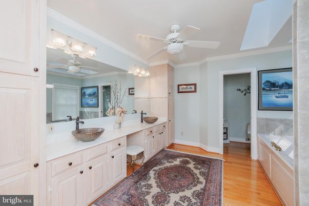 Bathroom, Dual Sink Vanities, Interior, Wood Texture Flooring