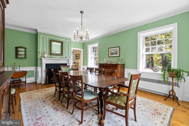 Chandelier, Dining room, Fireplace, Interior, Wood Texture Flooring