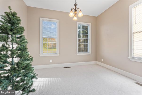 Chandelier, Empty room, Interior