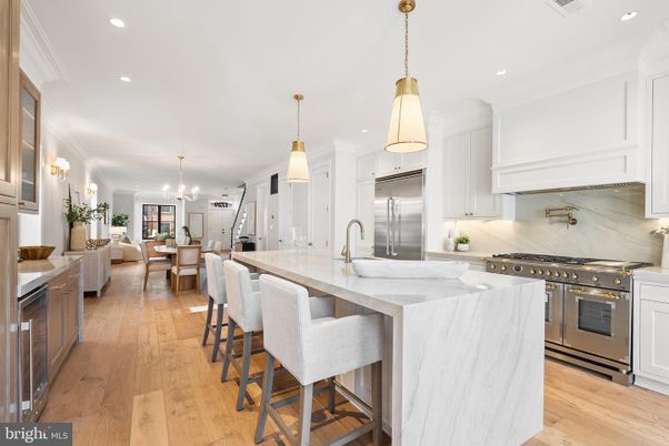 Dining room, Interior, Kitchen, Living room, Pendant Lights, Recessed Lighting, Stainless Steel Appliances, Wood Texture Flooring