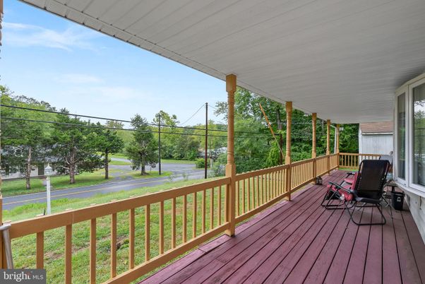 Exterior, Wood Texture Flooring