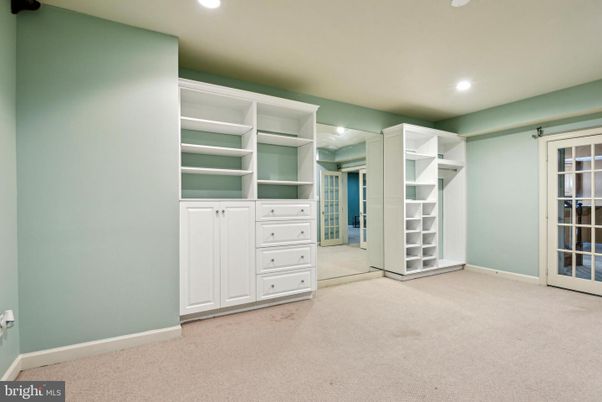 Interior, Recessed Lighting, Walk-in Closets