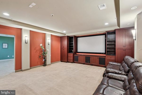 Interior, Projection Screen, Recessed Lighting, Theatre Room