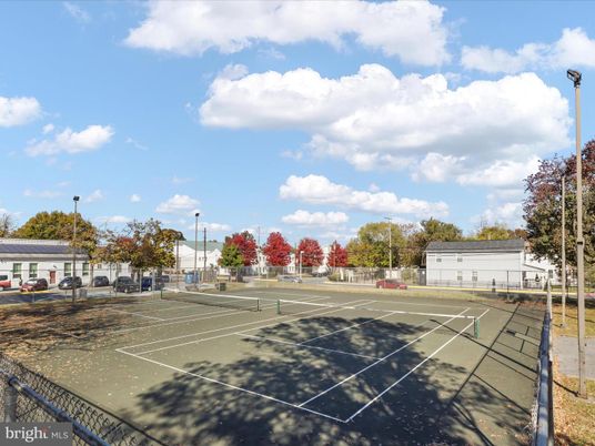 Exterior, Tennis Courts