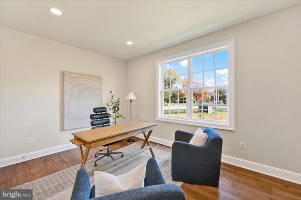 Home Office, Interior, Recessed Lighting, Wood Texture Flooring