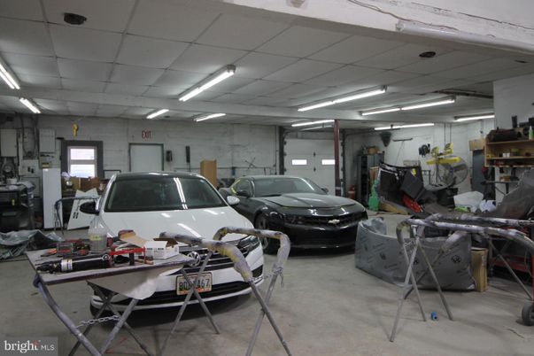 Garage, Interior, Recessed Lighting