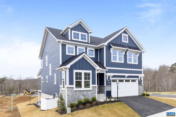 Attached, Exterior, Facade, Farmhouse