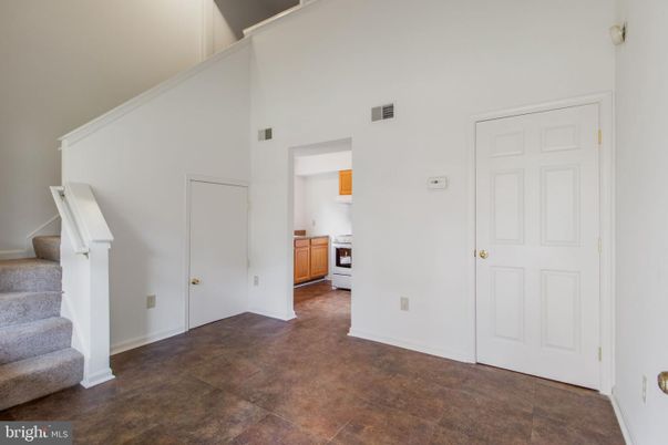 Empty room, Interior, Kitchen