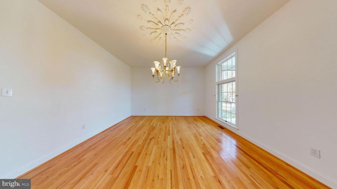 Chandelier, Empty room, Interior, Wood Texture Flooring