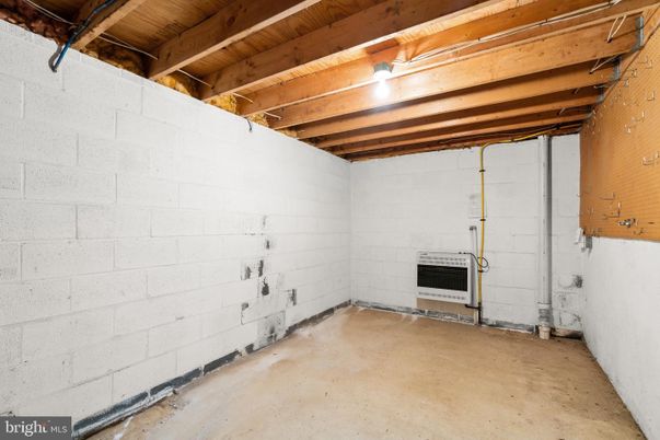 Garage, Interior, Stone Walls, Wooden Beams, Wooden Ceilings