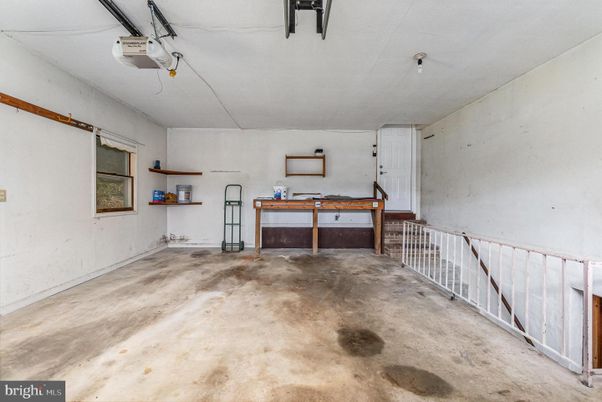 Garage, Interior