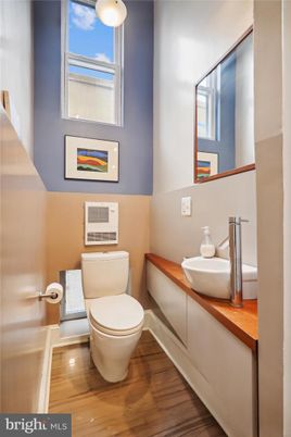Bathroom, Interior, Wood Texture Flooring