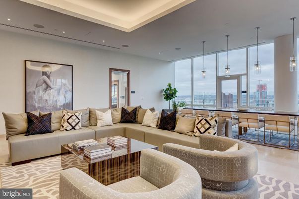 Dining room, Interior, Living room, Pendant Lights, Recessed Lighting