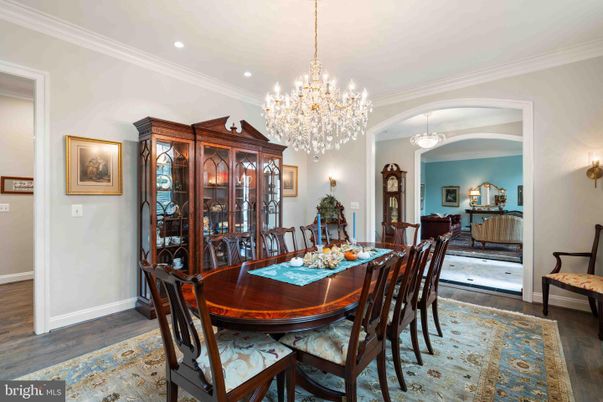 Chandelier, Dining room, Interior, Recessed Lighting, Wood Texture Flooring