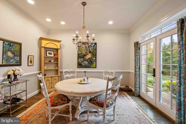 Chandelier, Dining room, Interior, Recessed Lighting, Wood Texture Flooring