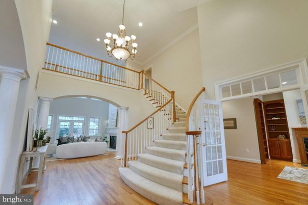 Chandelier, Interior, Living room, Recessed Lighting, Wood Texture Flooring