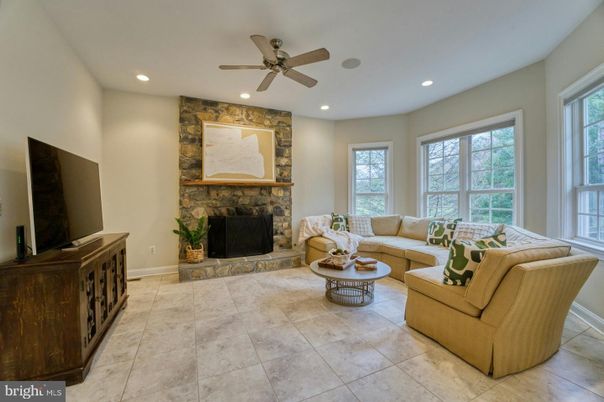 Fireplace, Interior, Living room, Recessed Lighting