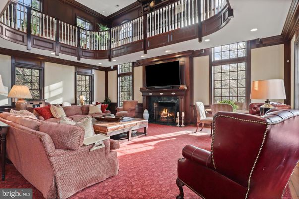 Fireplace, Interior, Living room, Recessed Lighting