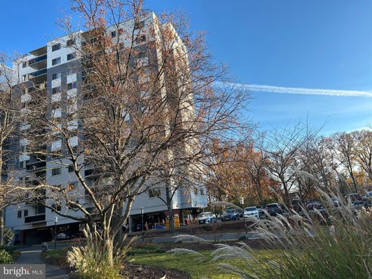 Exterior, Facade, Condo Building