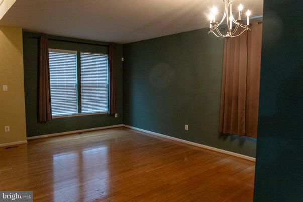 Chandelier, Empty room, Interior, Wood Texture Flooring