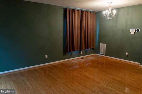 Chandelier, Empty room, Interior, Wood Texture Flooring