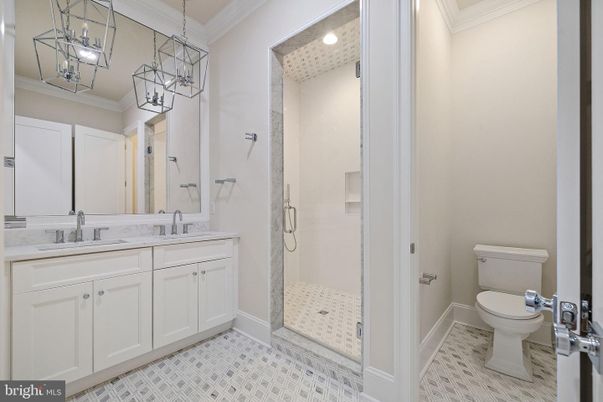 Bathroom, Glass Shower, Interior, Pendant Lights, Recessed Lighting