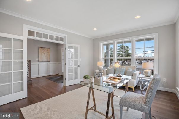Home Office, Interior, Living room, Recessed Lighting, Wood Texture Flooring