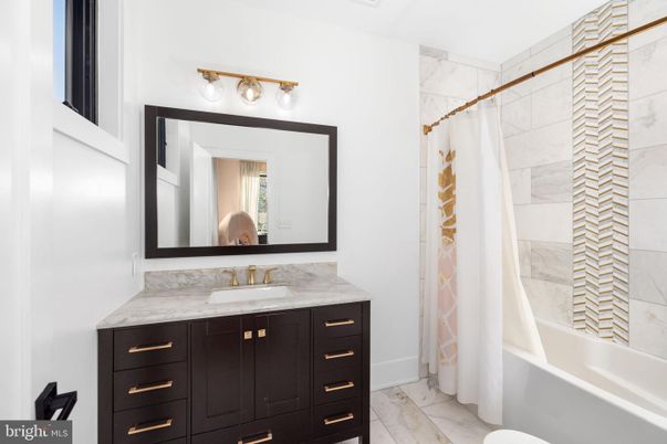 Bathroom, Interior, Marble Walls