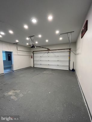 Garage, Interior, Recessed Lighting