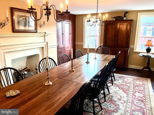 Chandelier, Dining room, Fireplace, Interior, Wood Texture Flooring