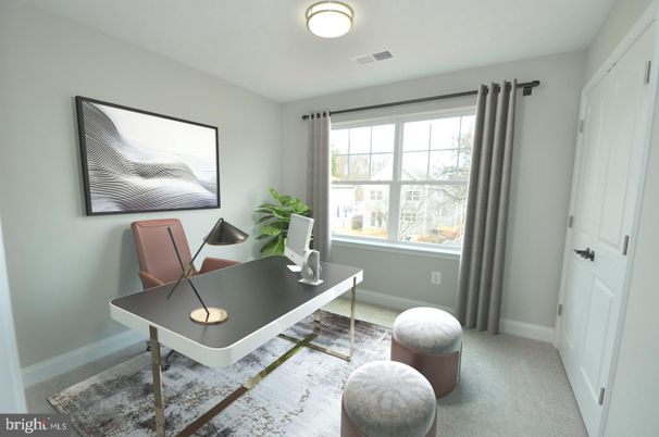Home Office, Interior