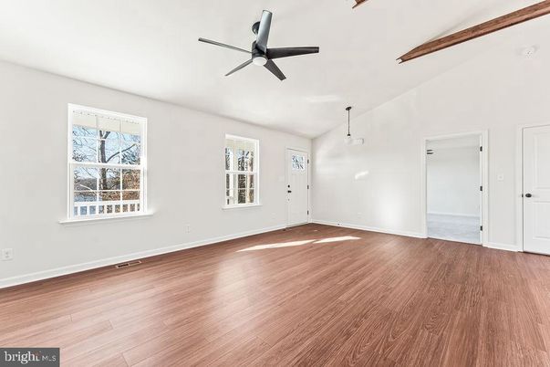 Empty room, Interior, Pendant Lights, Wood Texture Flooring