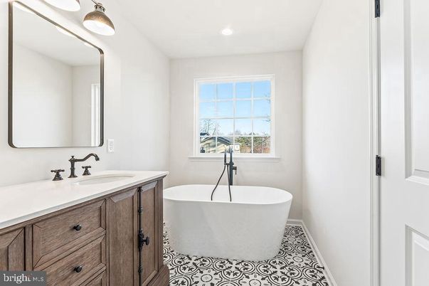 Bathroom, Free Standing Baths, Interior, Recessed Lighting