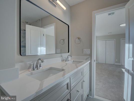 Bathroom, Dual Sink Vanities, Interior