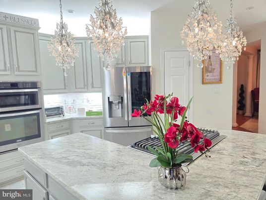 Chandelier, Interior, Kitchen, Recessed Lighting, Stainless Steel Appliances
