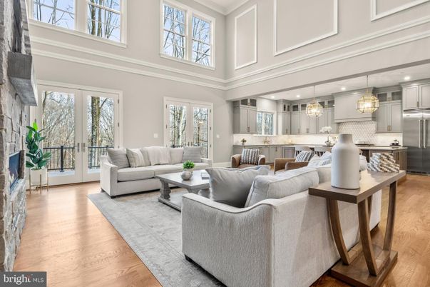 Interior, Kitchen, Living room, Pendant Lights, Recessed Lighting, Stainless Steel Appliances, Wood Texture Flooring