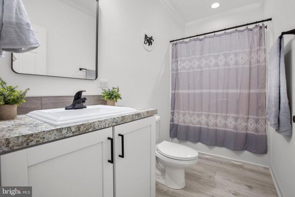 Bathroom, Interior, Recessed Lighting, Wood Texture Flooring