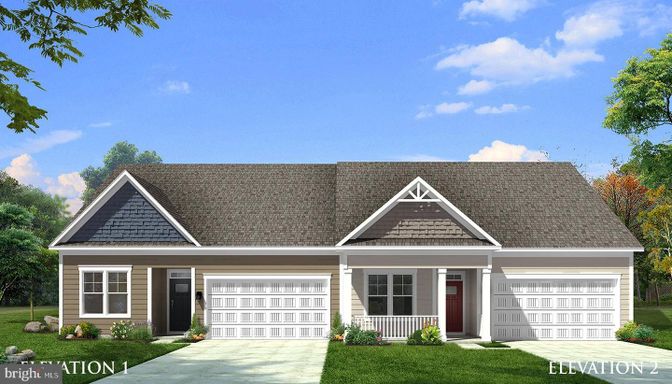 Attached, Exterior, Facade, Ranch