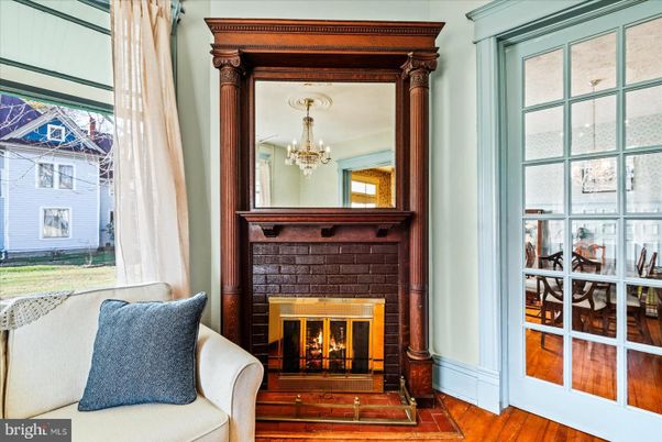 Chandelier, Fireplace, Interior, Wood Texture Flooring