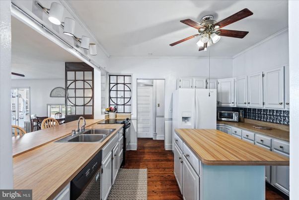 Interior, Kitchen, Wood Texture Flooring